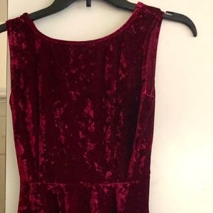 Forever 21 formal burgundy velvet dress